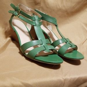 Green wedge sandal